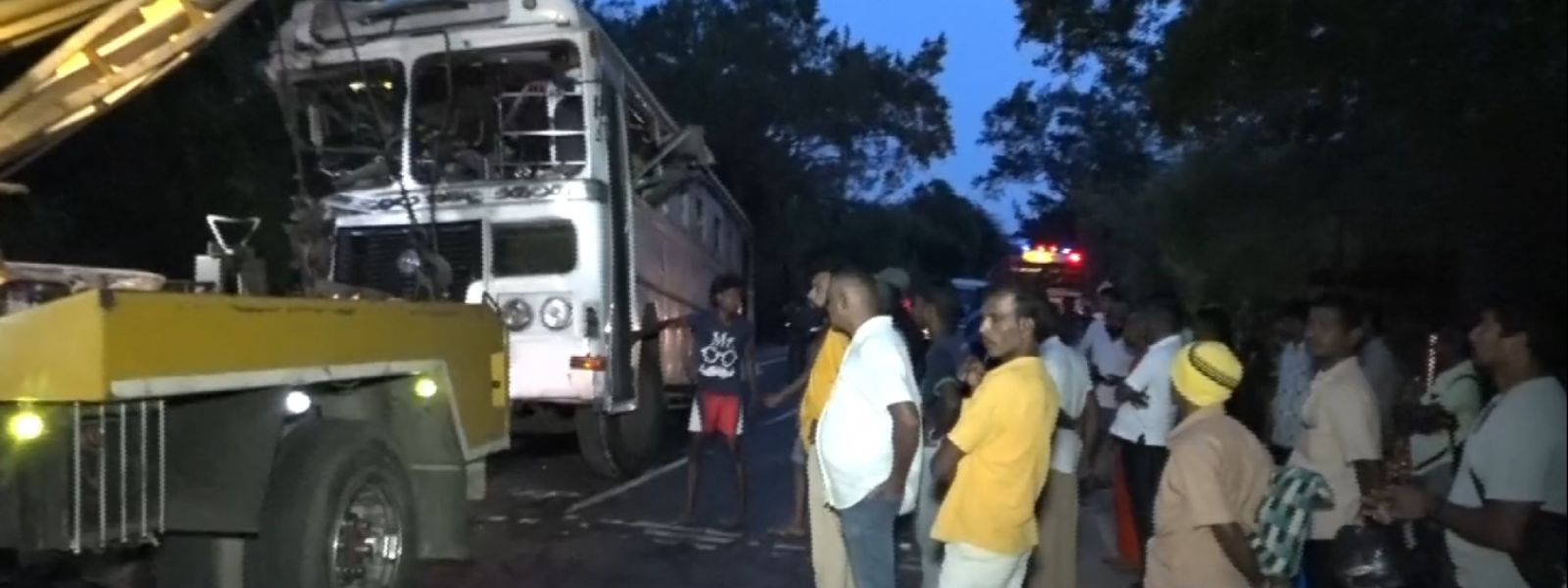 25 Injured in Bus–Tipper Crash Near Batuoya Bridge